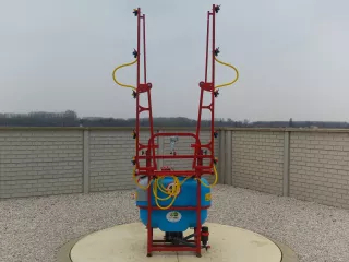 Anbauspritze (200 Liter) universal Gestänge, Weinbau / Feldspritze (12)