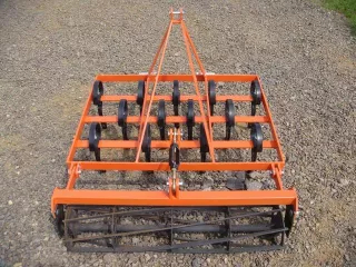 Combinator 110 cm, for Japanese compact tractors, with spring tines and clod crusher, Komondor SKO-110 (3)