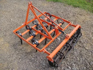 Combinator 110 cm, for Japanese compact tractors, with spring tines and clod crusher, Komondor SKO-110 (4)