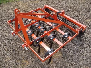 Combinator 110 cm, for Japanese compact tractors, with spring tines and clod crusher, Komondor SKO-110 (6)