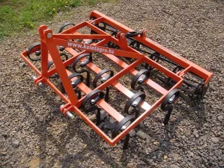 Combinator 140 cm, for Japanese compact tractors, with spring tines and clod crusher, Komondor SKO-140 (6)