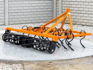 Combinator 180 cm, for Japanese compact tractors, with spring tines and clod crusher, Komondor SKO-180 (2)