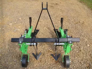 Cultivator with 2 hoe units, with hiller, for Japanese compact tractors, Komondor SK2 (4)