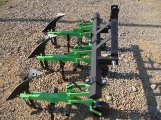 Cultivator with 3 hoe units, with hiller, Komondor SK3 (1)