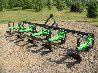 Cultivator with 5 hoe units, with hiller, Komondor SK5 (6)