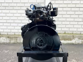 Diesel Engine Iseki E4CG - 008302 (1)