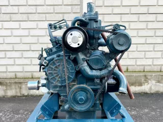 Dieselmotor Kubota V1505 -E-065437 (3)