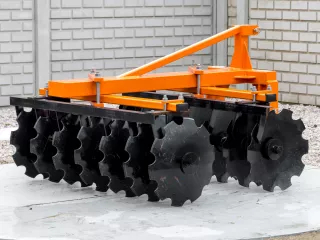 Disc harrow 120 cm, for Japanese compact tractors, Komondor SFT-120 (2)