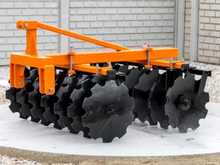 Disc harrow 120 cm, for Japanese compact tractors, Komondor SFT-120 (6)