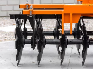 Disc harrow 120 cm, for Japanese compact tractors, Komondor SFT-120 (8)