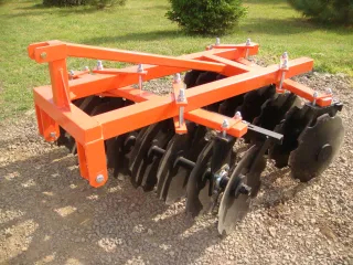 Disc harrow 140 cm, for Japanese compact tractors, Komondor SFT-140 (2)