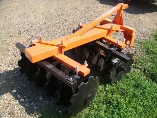 Disc harrow 90 cm, for Japanese compact tractors, Komondor SFT-90 (1)