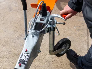 Force Transportanhänger für Force Minibagger, Komondor FPK-2000 (11)