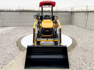 Front loader for Force 325 compact tractors, Komondor (3)