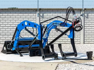 Front loader for Iseki TG23 Japanese compact tractors, Komondor PHR-TG23 (4)