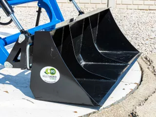 Front loader for Iseki TG23 Japanese compact tractors, Komondor PHR-TG23 (8)