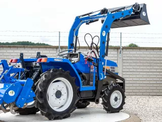 Front loader for Iseki TG23 Japanese compact tractors, Komondor PHR-TG23 (14)