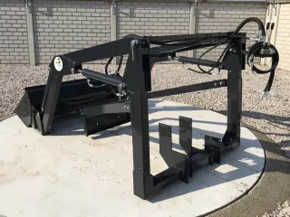 Front loader for Iseki TG25 Japanese compact tractors, Komondor MHR-100TG25 (1)