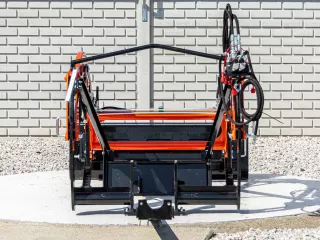 Front loader for Kubota GB200 Japanese compact tractors, Komondor PHR-GB200 (3)