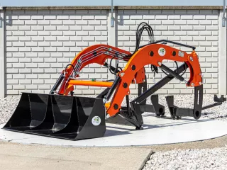 Front loader for Kubota GB200 Japanese compact tractors, Komondor PHR-GB200 (6)