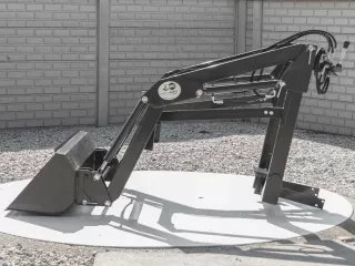 Front loader for Kubota X-20 Japanese compact tractors, Komondor MHR-X20 (7)