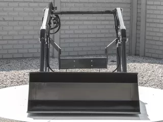 Front loader for Kubota X-20 Japanese compact tractors, Komondor MHR-X20 (9)
