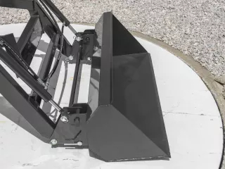 Front loader for Kubota X-20 Japanese compact tractors, Komondor MHR-X20 (10)