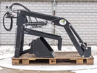 Front loader for Mitsubishi MT200 Japanese compact tractors, Komondor MHR-100MT200 (1)