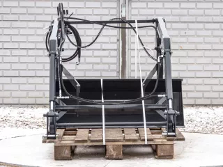 Front loader for Mitsubishi MT200 Japanese compact tractors, Komondor MHR-MT200 (7)