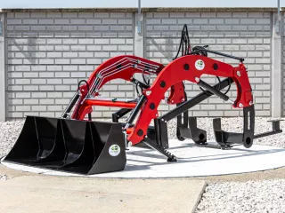 Front loader for Yanmar AF-16 Japanese compact tractors, Komondor PHR-AF-16 (6)