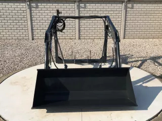 Front loader for Yanmar AF-30 Japanese compact tractors, Komondor MHR-AF30 (7)