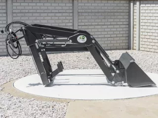 Front loader for Yanmar F24, F24D, FX24, FX24D Japanese compact tractors, Komondor MHR-100F24 (1)