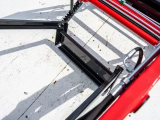 Front loader for Yanmar RS-27 Japanese compact tractors, Komondor PHR-RS-27 (7)