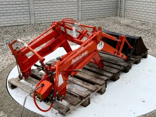 Front loader, Kubota  AutoLaser Marukyu, used (2)