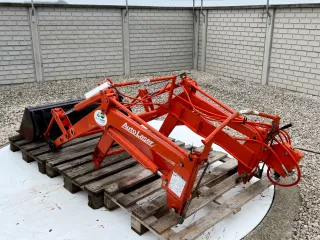 Front loader, Kubota  AutoLaser Marukyu, used (4)