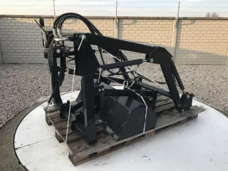 Frontlader für Iseki TF17F japanischen Kleintraktor, Komondor MHR-TF17F (2)