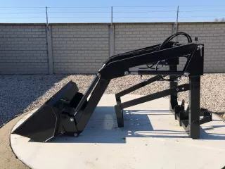 Frontlader für Kubota B1241 japanischen Kleintraktor, Komondor MHR-B1241 (5)