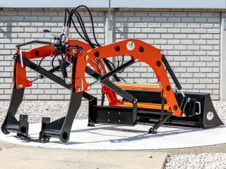 Frontlader für Kubota GL23 japanischen Kleintraktor, Komondor PHR-GL23 (2)