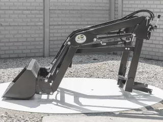 Frontlader für Kubota X-20 japanischen Kleintraktor, Komondor MHR-X20 (5)