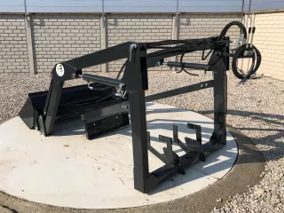 Frontlader für Yanmar AF-30 japanischen Kleintraktor, Komondor MHR-AF30 (5)