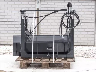 Frontlader für Yanmar F18D japanischen Kleintraktor, Komondor MHR-F18D (3)