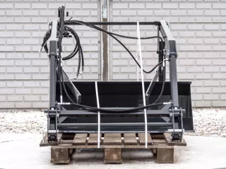 Frontlader für Yanmar F18D japanischen Kleintraktor, Komondor MHR-F18D (7)