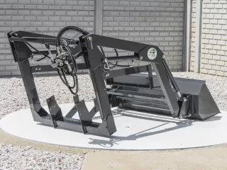 Frontlader für Yanmar F24, F24D, FX24, FX24D japanische Kleintraktoren, Komondor MHR-F24 (2)