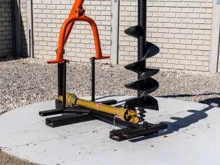 Hole digger machine, with PTO shaft, for Japanese compact tractors (8)