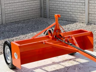 Hydraulic box blade for Japanese compact tractors, Komondor SF-170 (2)