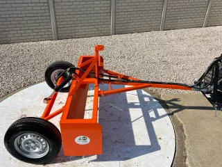 Hydraulic box blade for Japanese compact tractors, Komondor SF-170 (4)