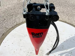 Hydraulic breaking hammer, Sandvik in22 (7)