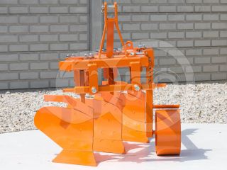 Plow with 3 heads, for 24-30HP Japanese compact tractors, Komondor SE-3 (6)