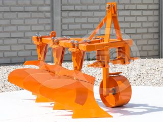 Plow with 3 heads, for 24-30HP Japanese compact tractors, Komondor SE-3 (7)