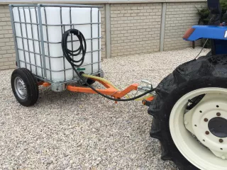 Irrigation trailer for Japanese compact tractors, Komondor SOP-1000 (11)